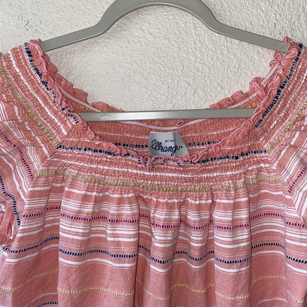 Wrangler Blouse Peach Stripe Smocked  Medium Flutter Sleeve Western Rodeo - Picture 2 of 7